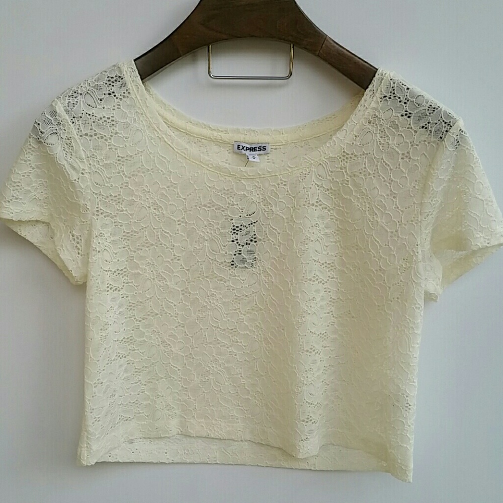 [CLOSEOUT]  💰 Express crop top Sz M